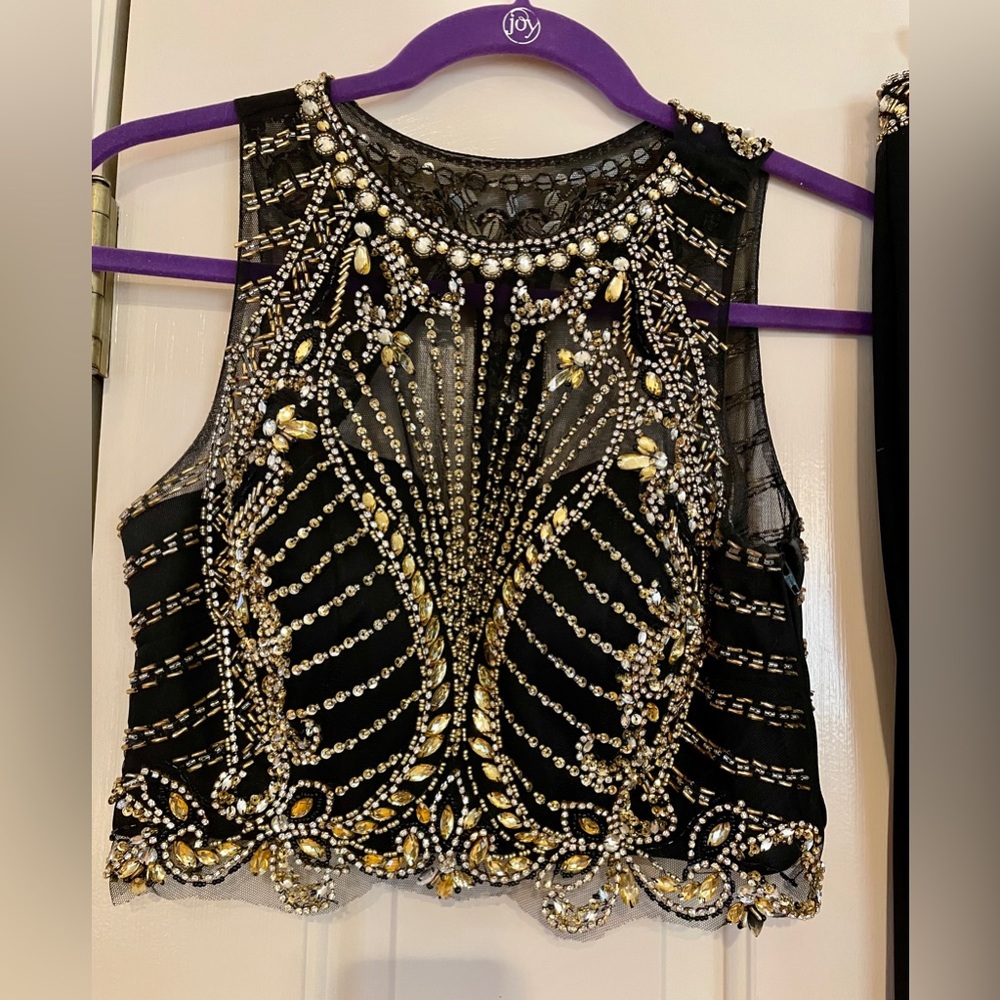 Black and gold 2 piece prom dress. Size 0! - Picture 5 of 8
